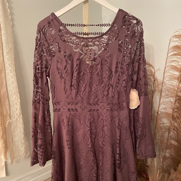 Altard’d State Dress - Picture 3 of 6